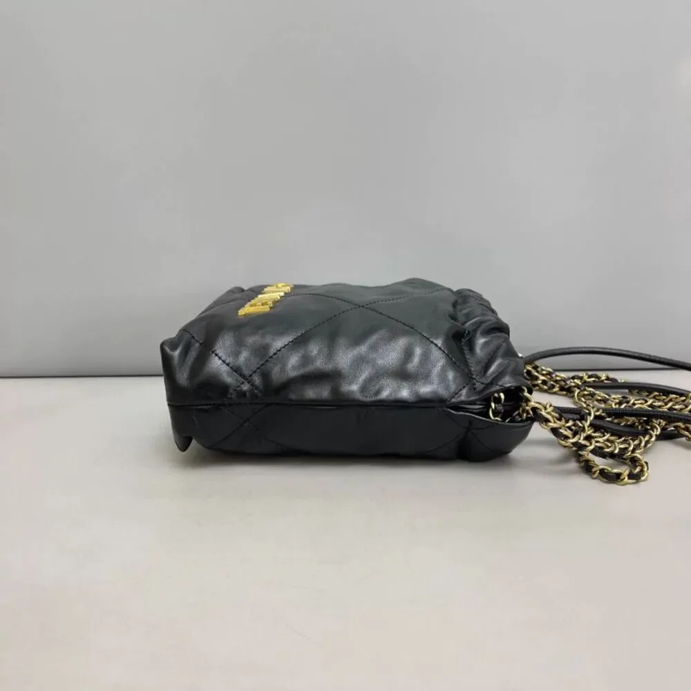 CHANEL brand color